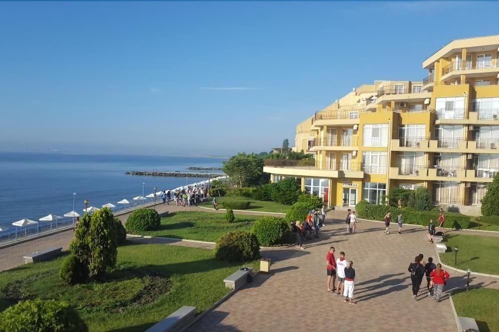 Midia Grand Resort, Terrassen Paradies Apartment Aheloy Bagian luar foto