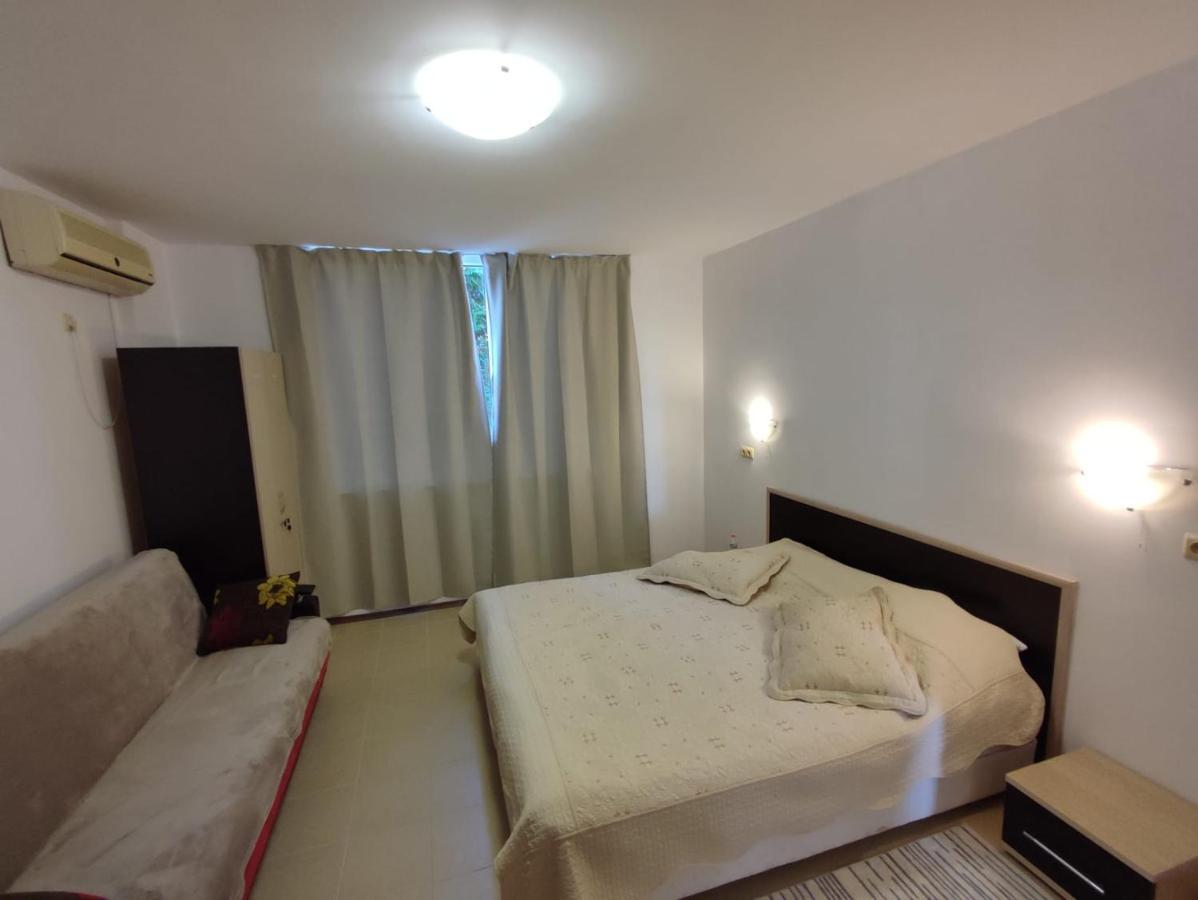 Midia Grand Resort, Terrassen Paradies Apartment Aheloy Bagian luar foto