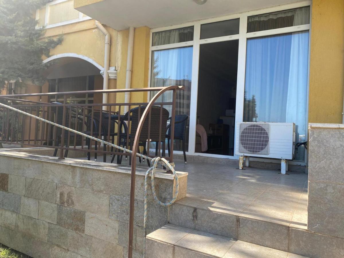 Midia Grand Resort, Terrassen Paradies Apartment Aheloy Bagian luar foto